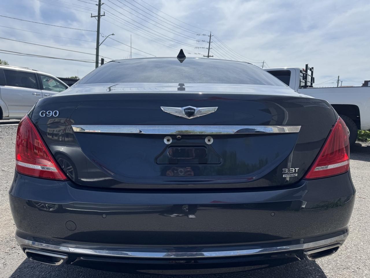 2017 Genesis G90 3.3T Premium Photo4