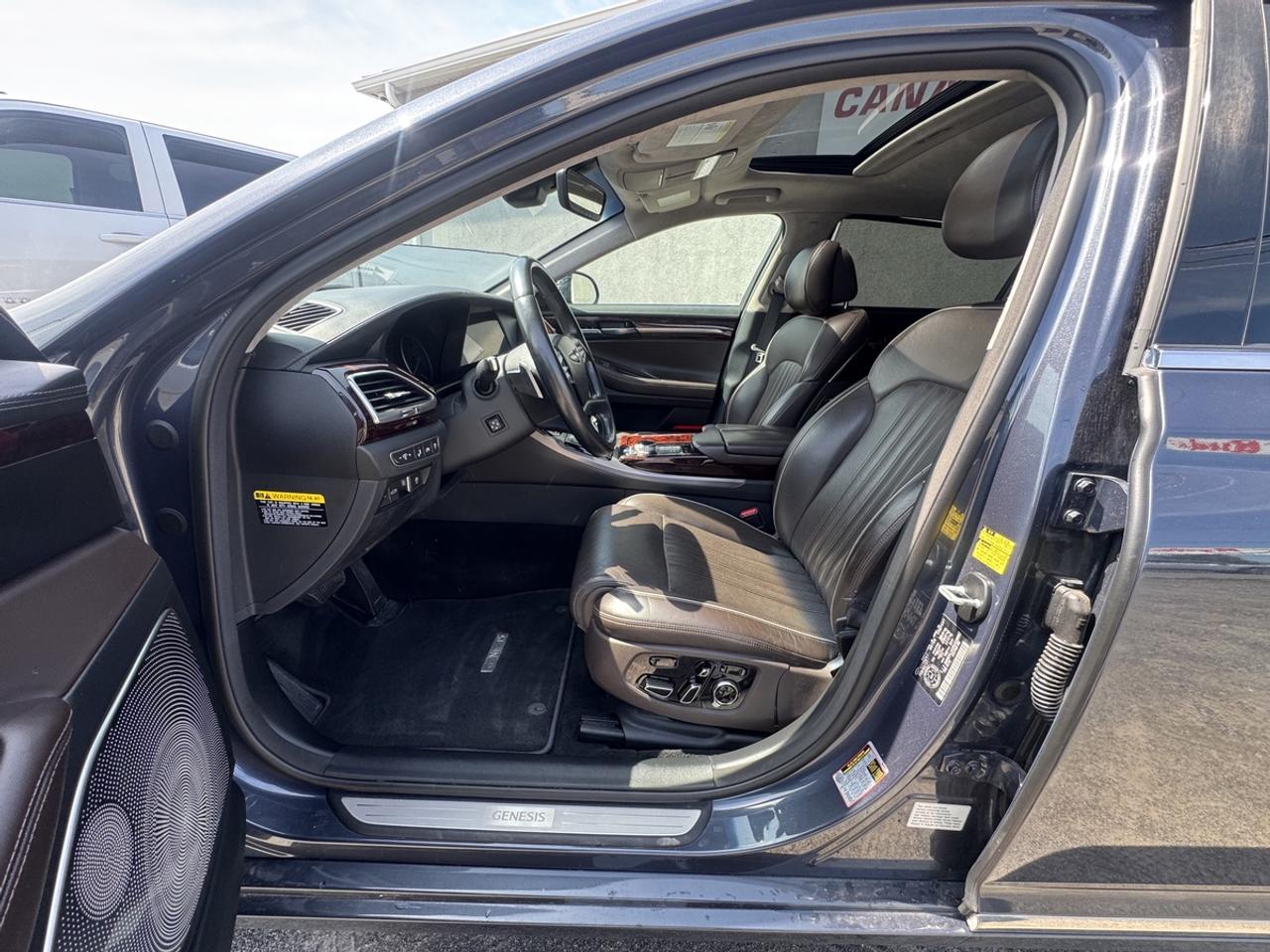 2017 Genesis G90 3.3T Premium Photo