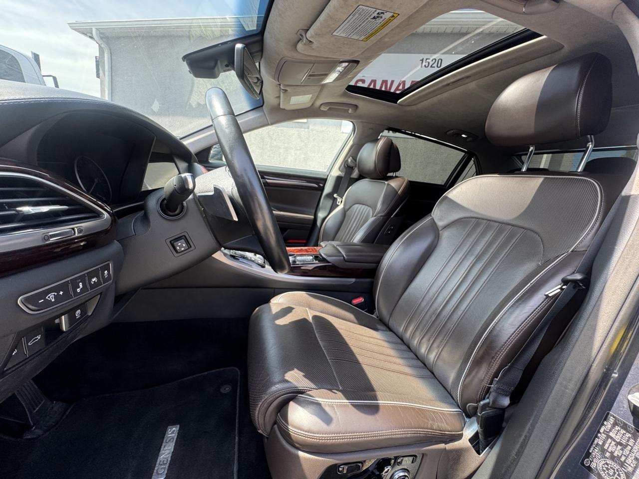 2017 Genesis G90 3.3T Premium Photo