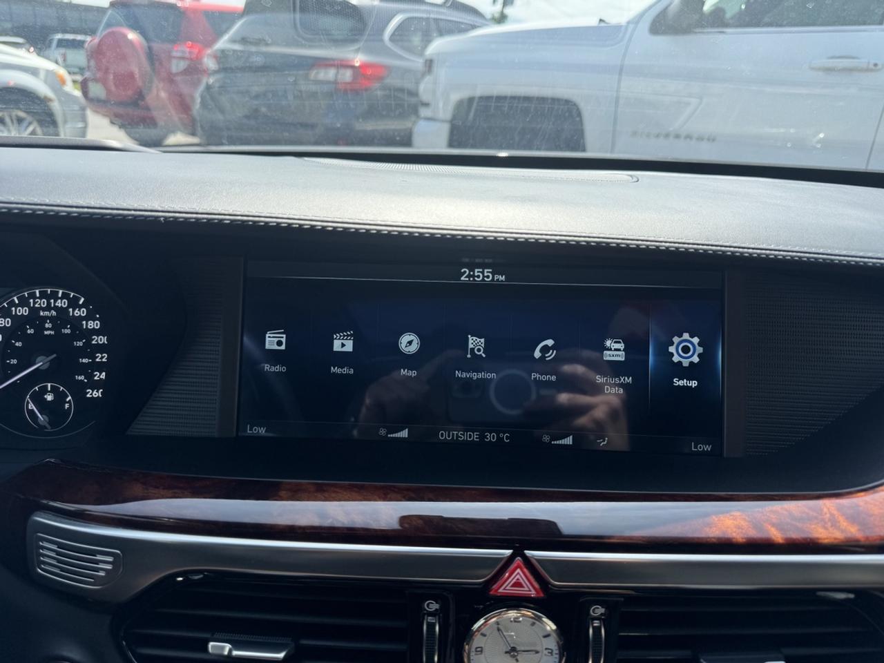 2017 Genesis G90 3.3T Premium Photo