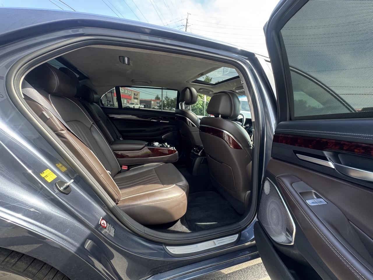 2017 Genesis G90 3.3T Premium Photo