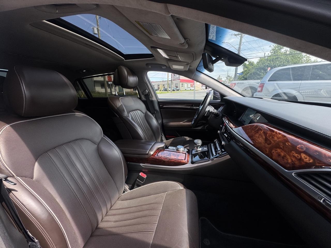 2017 Genesis G90 3.3T Premium Photo