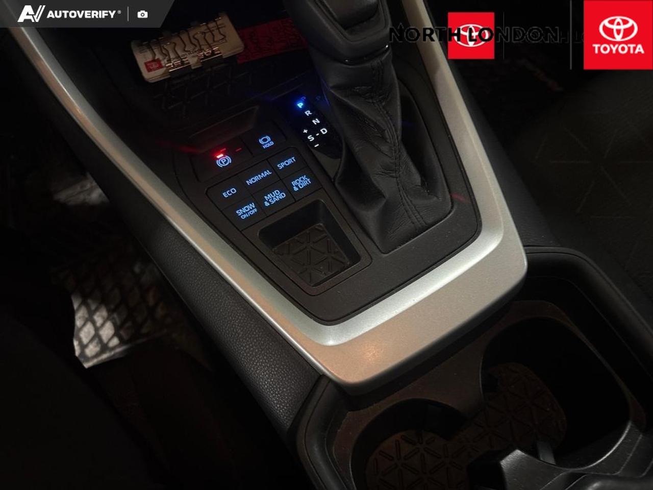2021 Toyota RAV4 XLE 4dr All-wheel Drive Photo