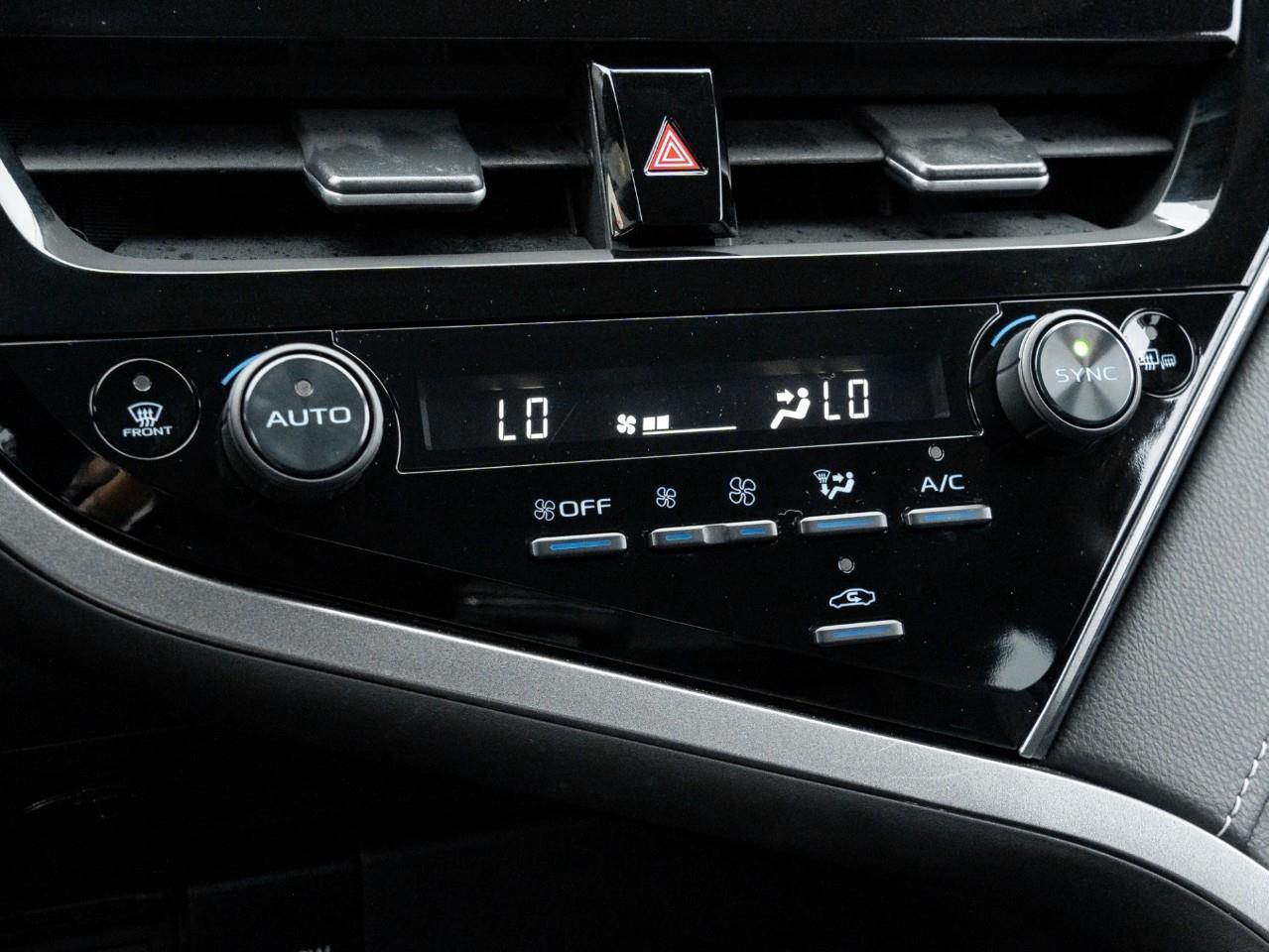 2024 Toyota Camry SE 4dr All-Wheel Drive Sedan Photo