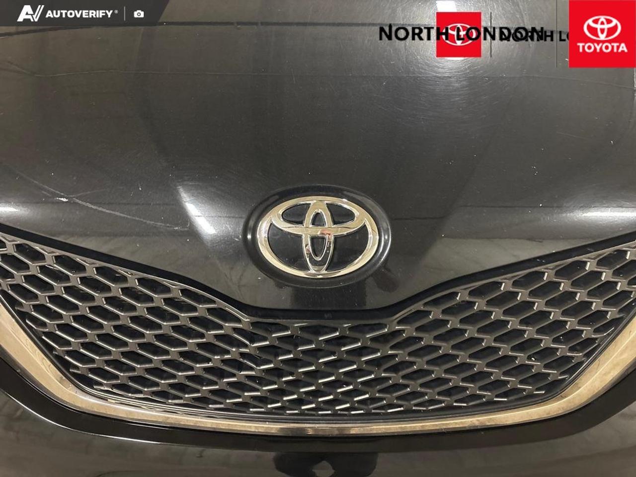 2017 Toyota Sienna  Photo