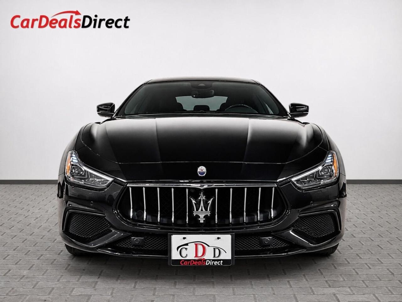 2018 Maserati Ghibli GranSport S Q4 AWD   Nero Gloss on Rosso Red Contr Photo