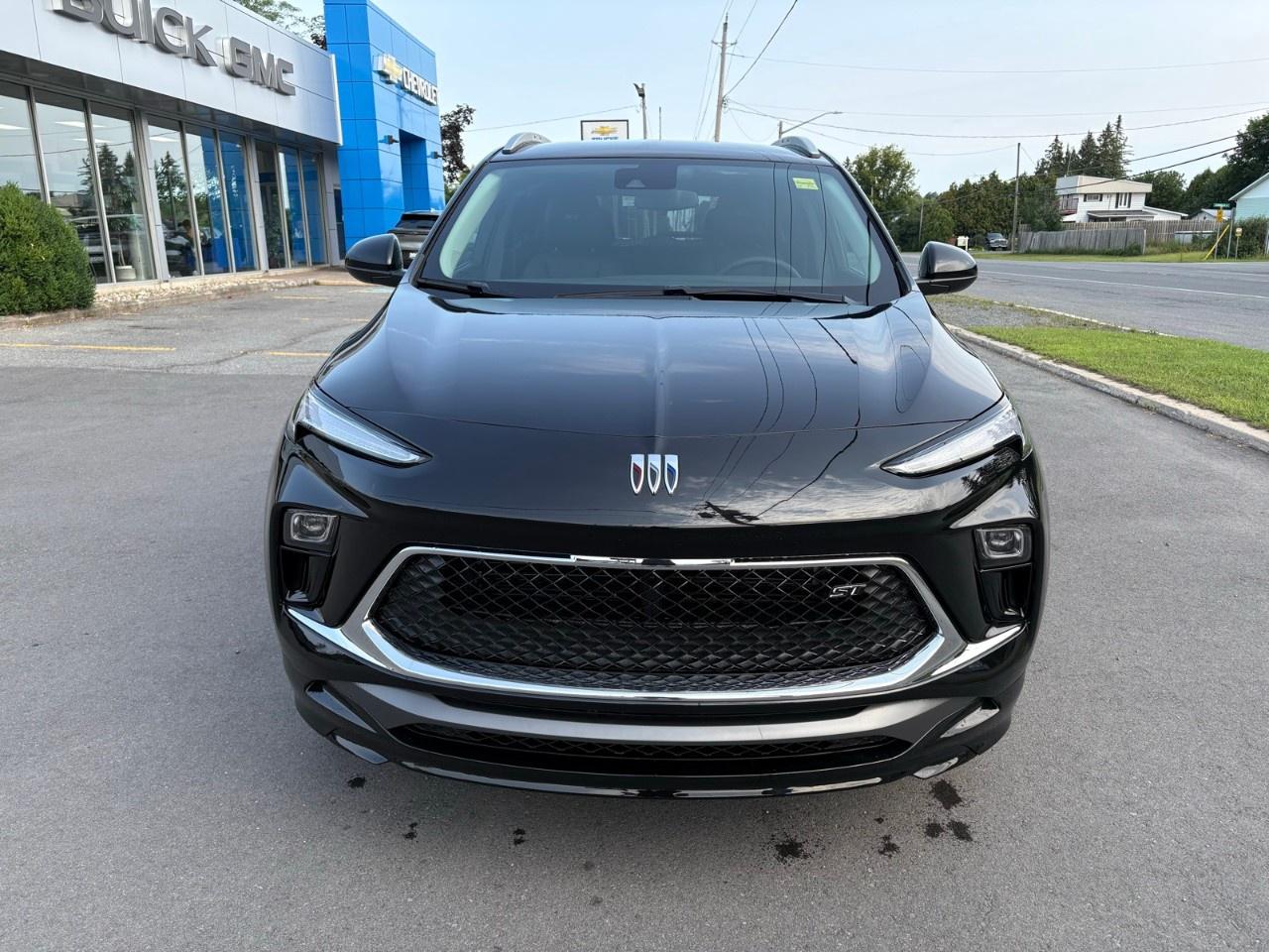 2026 Buick Encore GX Sport Touring AWD Photo5