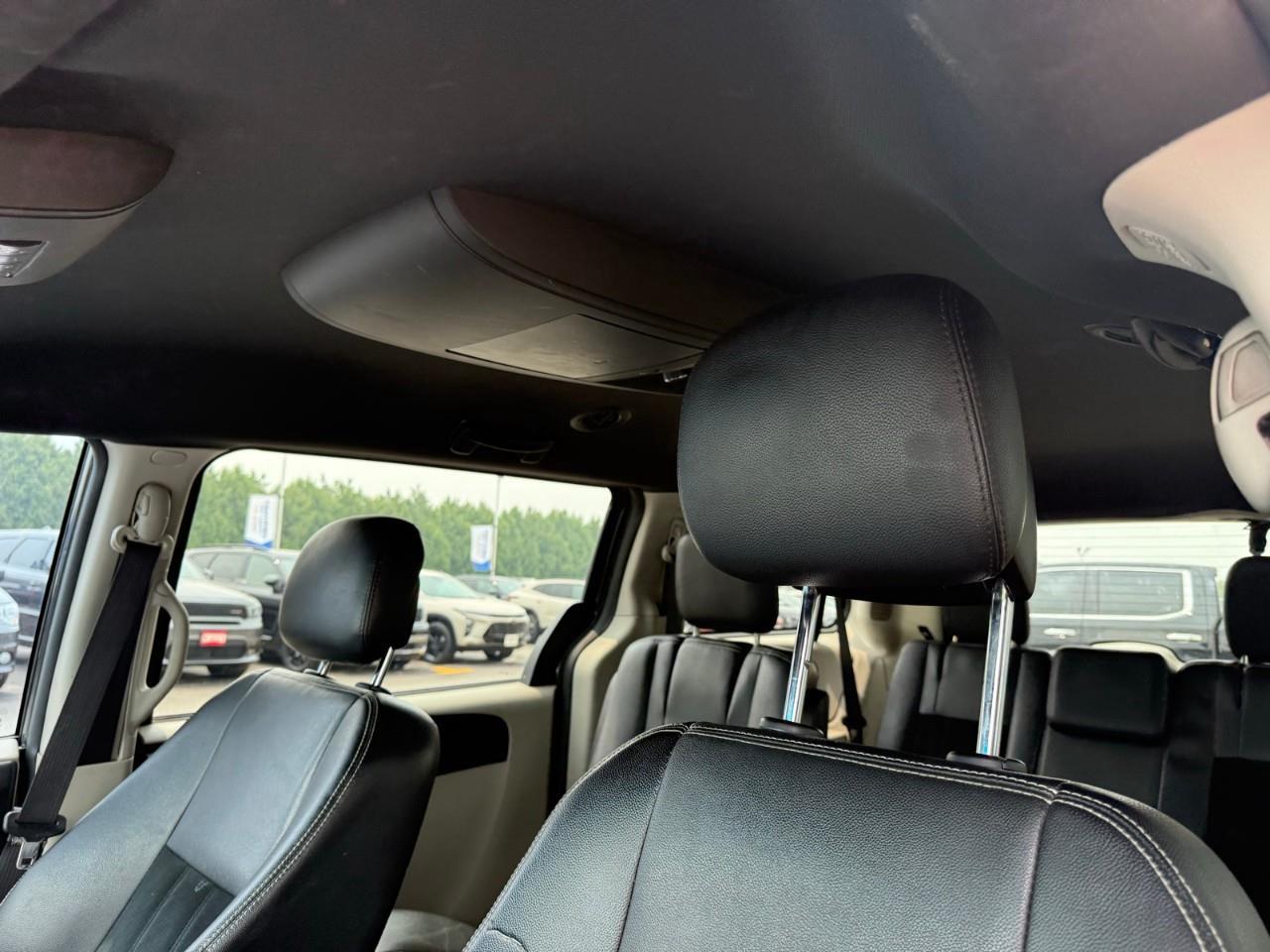 2016 Dodge Grand Caravan SE/SXT Passenger Van Photo