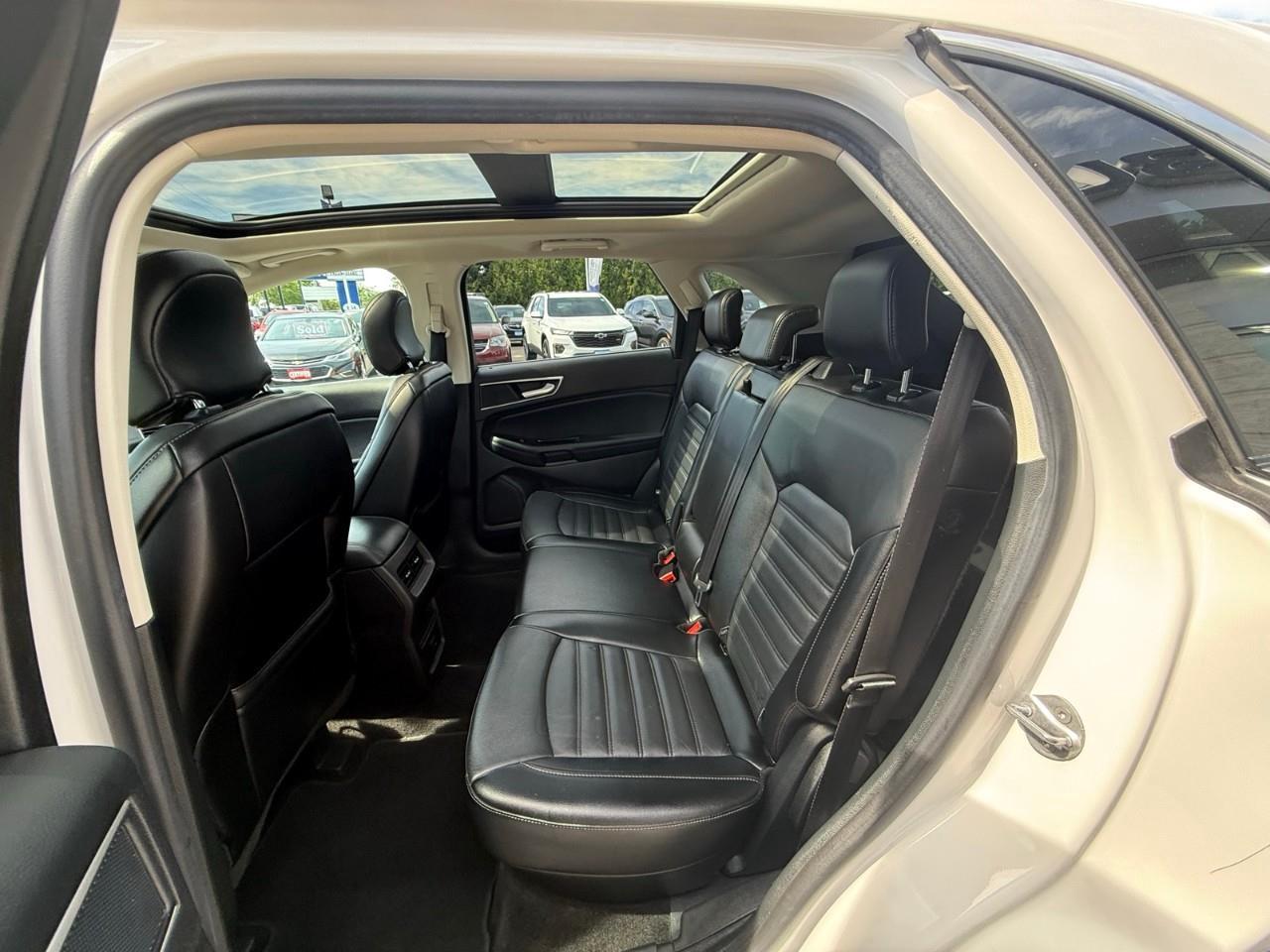 2018 Ford Edge SEL 4dr All-wheel Drive Photo