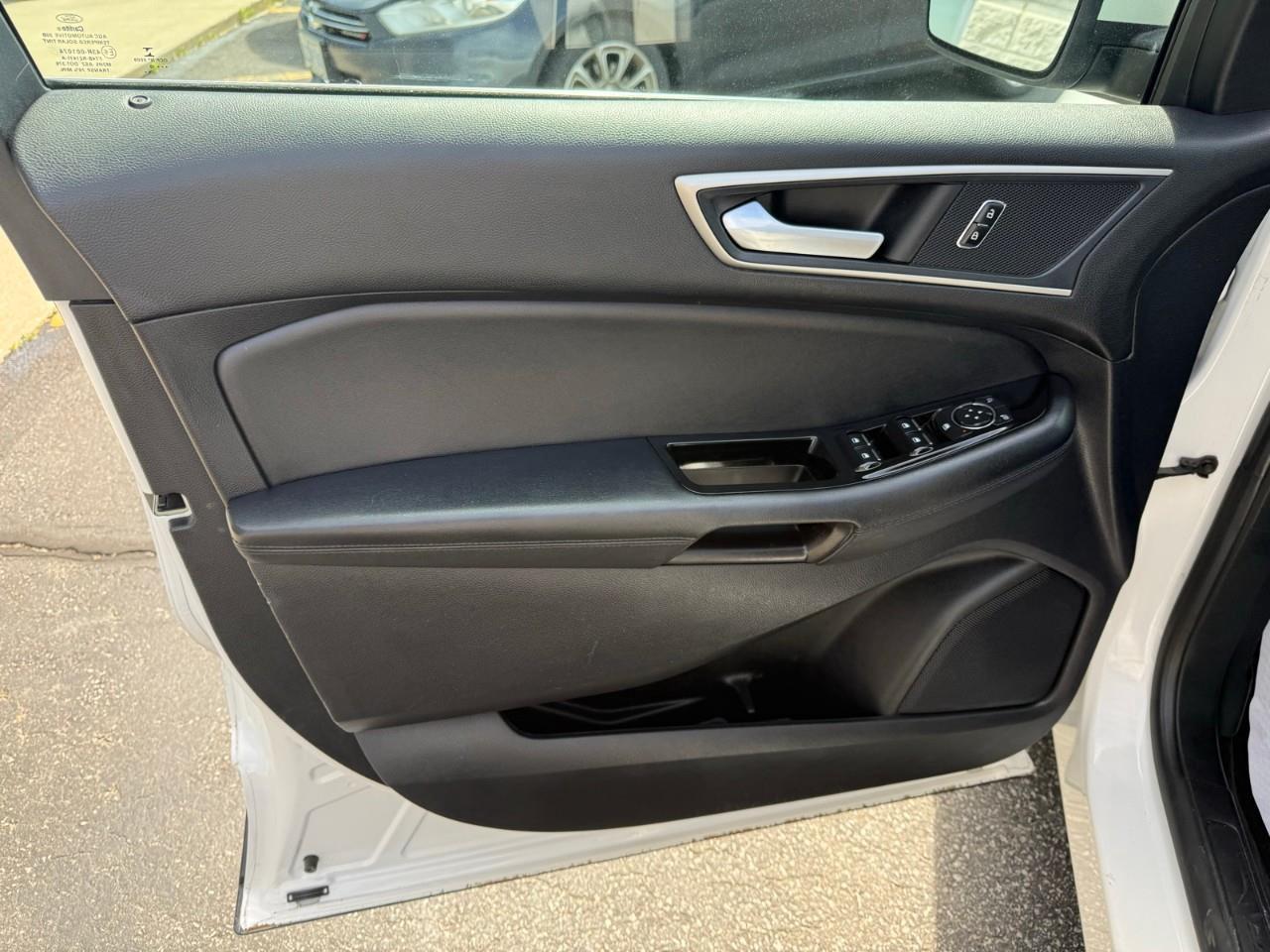 2018 Ford Edge SEL 4dr All-wheel Drive Photo