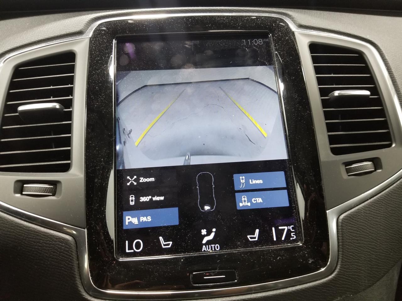 2018 Volvo XC90 T6 Momentum 4dr All-Wheel Drive Photo