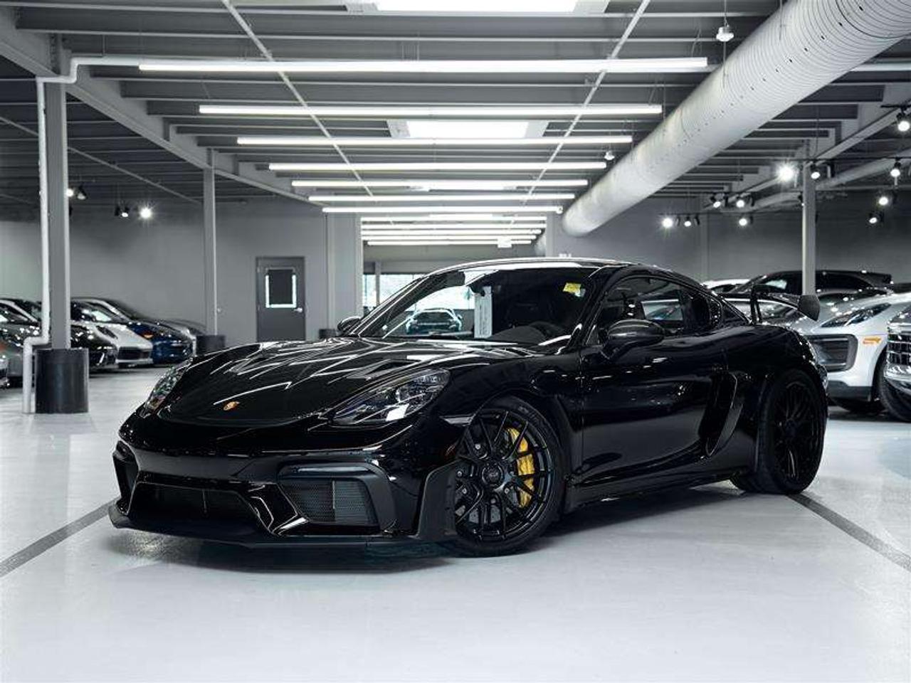 2024 Porsche 718 Cayman GT4 RS Coupe Photo0