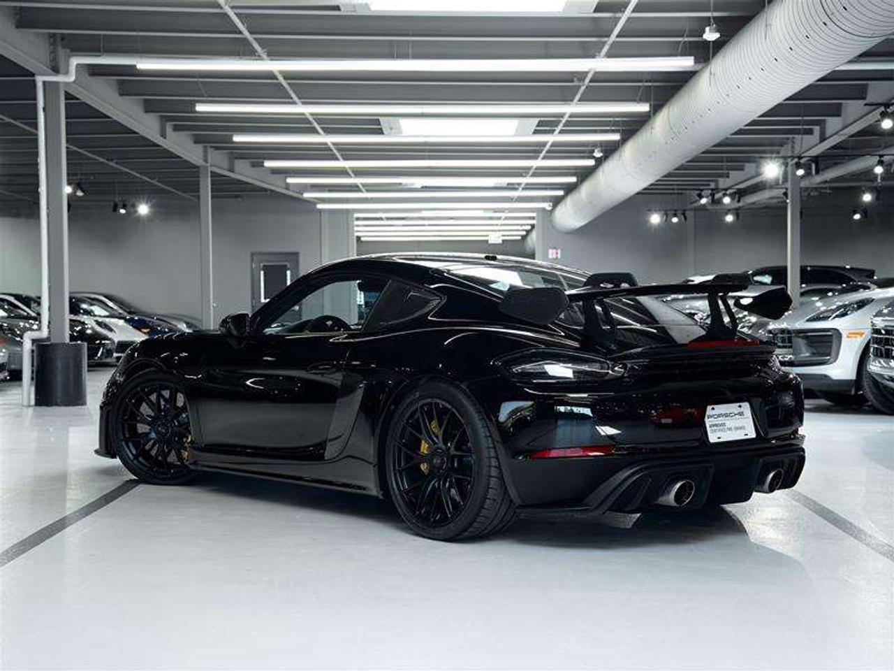 2024 Porsche 718 Cayman GT4 RS Coupe Photo