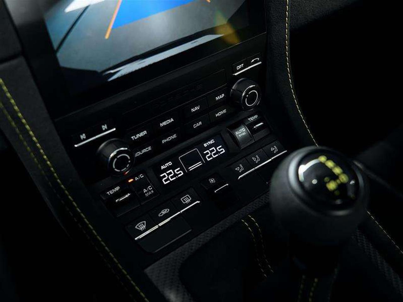 2024 Porsche 718 Cayman GT4 RS Coupe Photo