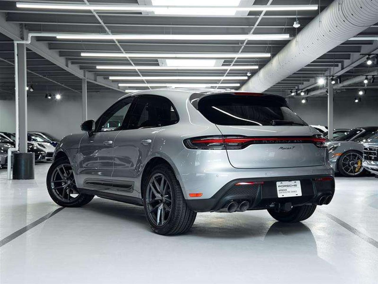 2026 Porsche Macan T AWD Photo