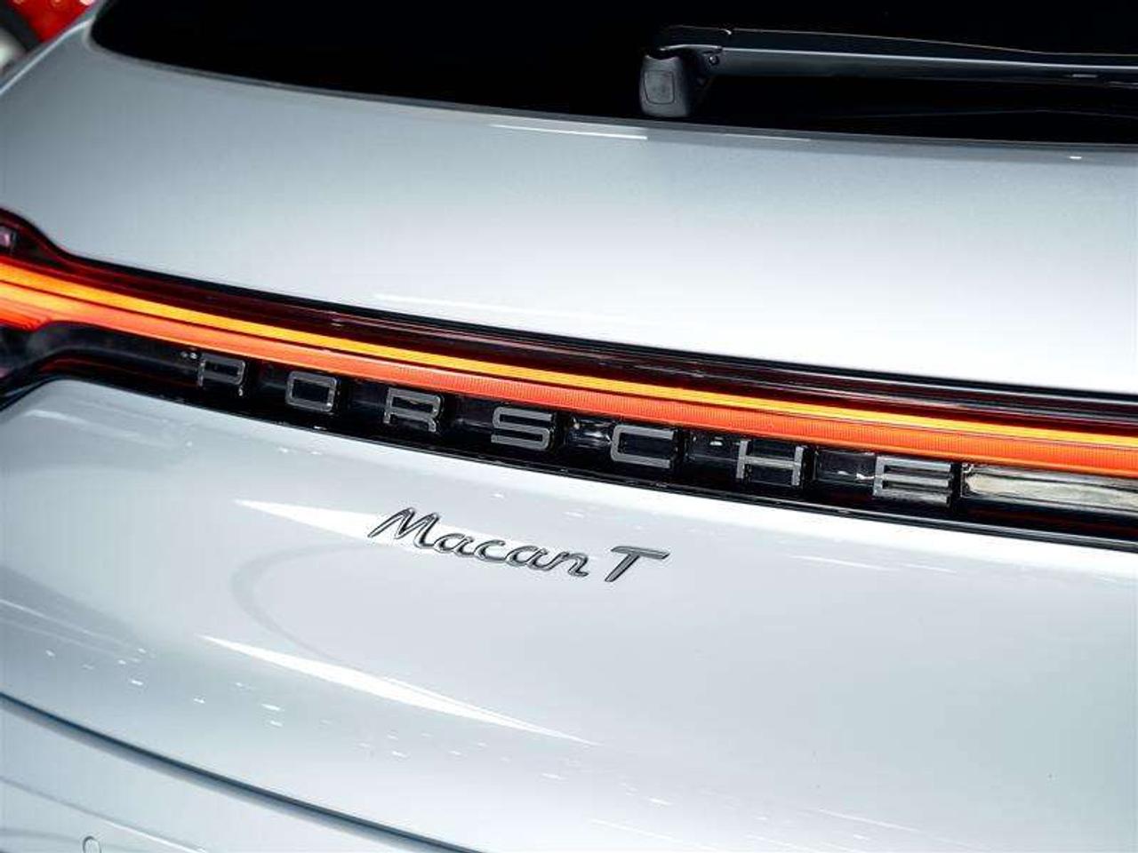 2026 Porsche Macan T AWD Photo
