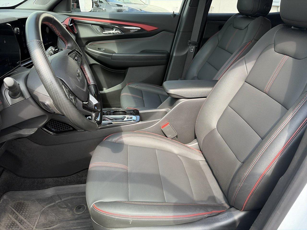 2024 Chevrolet TrailBlazer AWD 4dr RS RS Package   Heated Seats   Digital Dri Photo