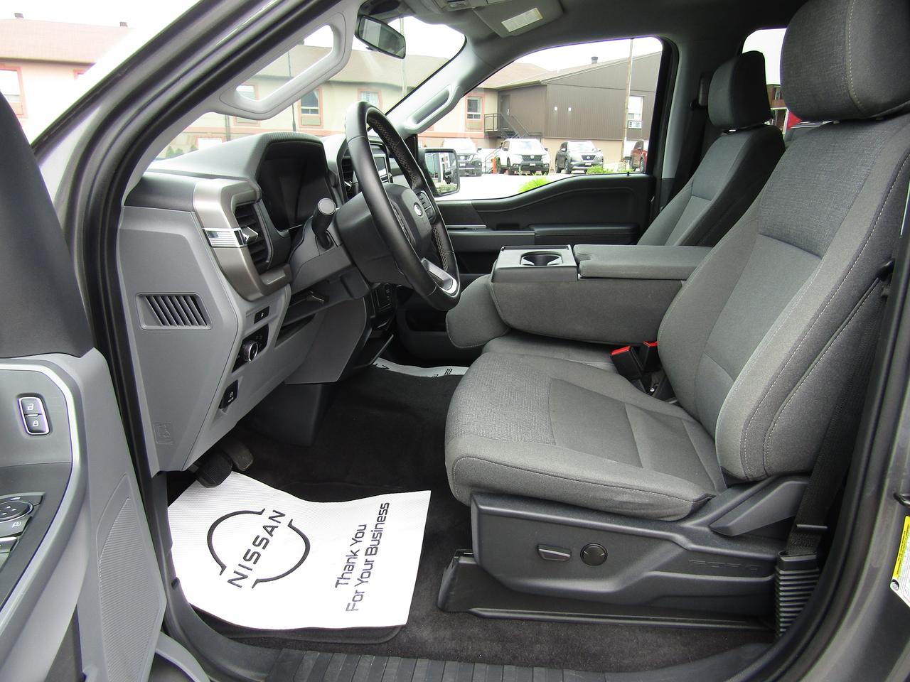 2025 Ford F-150 XLT Photo