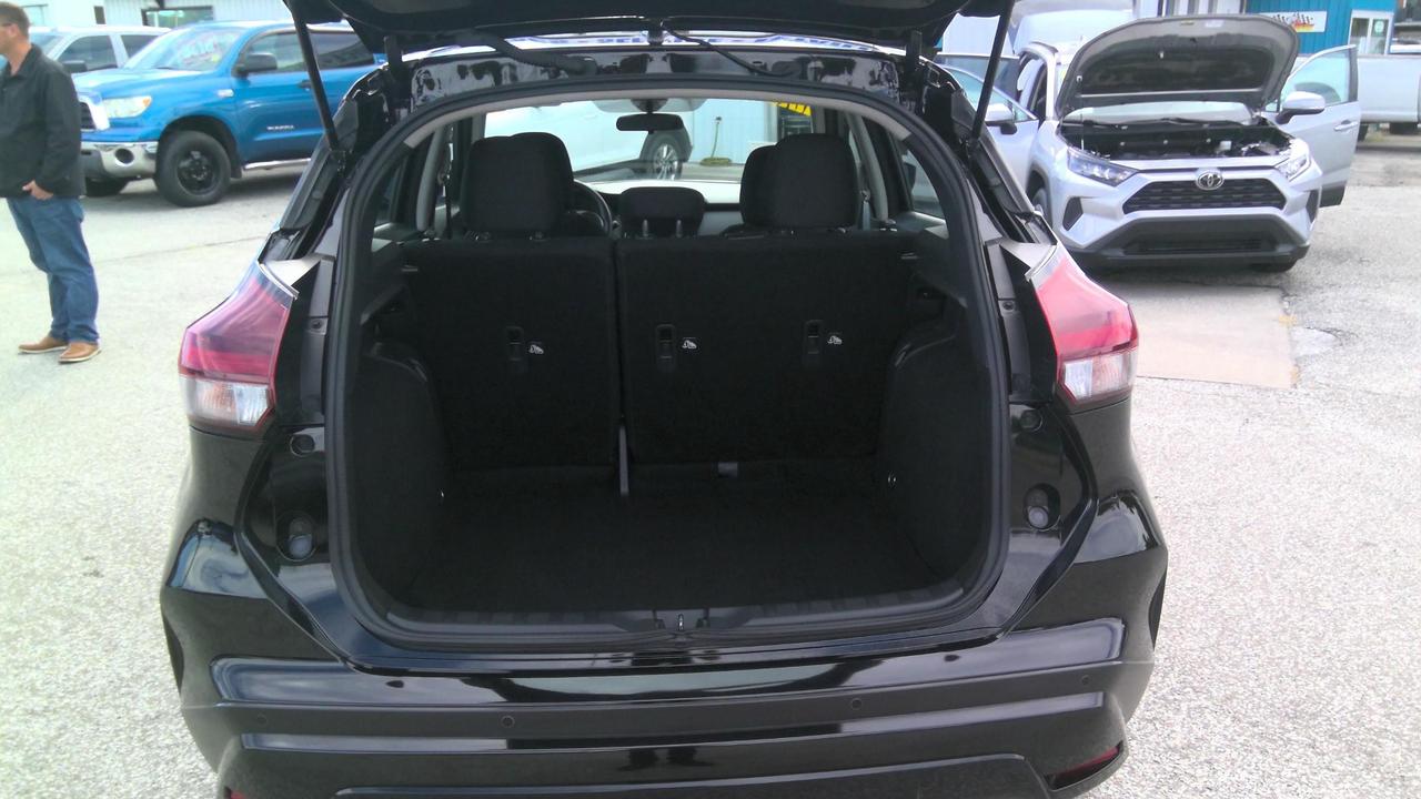 2024 Nissan Kicks S 4dr Front-Wheel Drive Photo