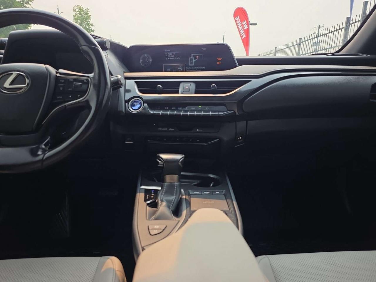 2021 Lexus UX UX 250h * DRIVER ASSIST / CAMERA / ROOF / LED LIGHTS / LOW KM Photo