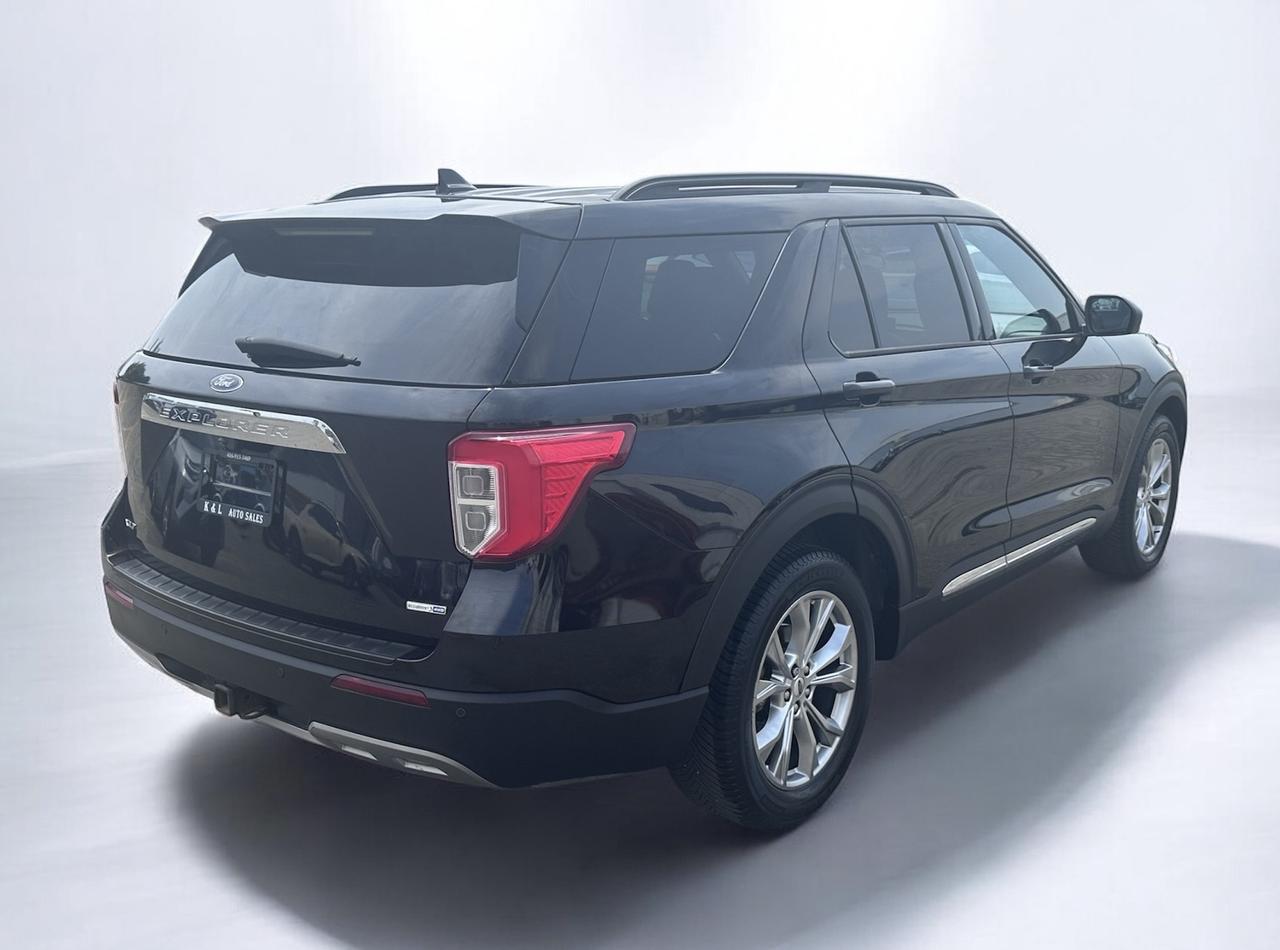 2020 Ford Explorer XLT ~ LEATHER ~ PANO ROOF ~ NAV ~ CERTIFIED Photo