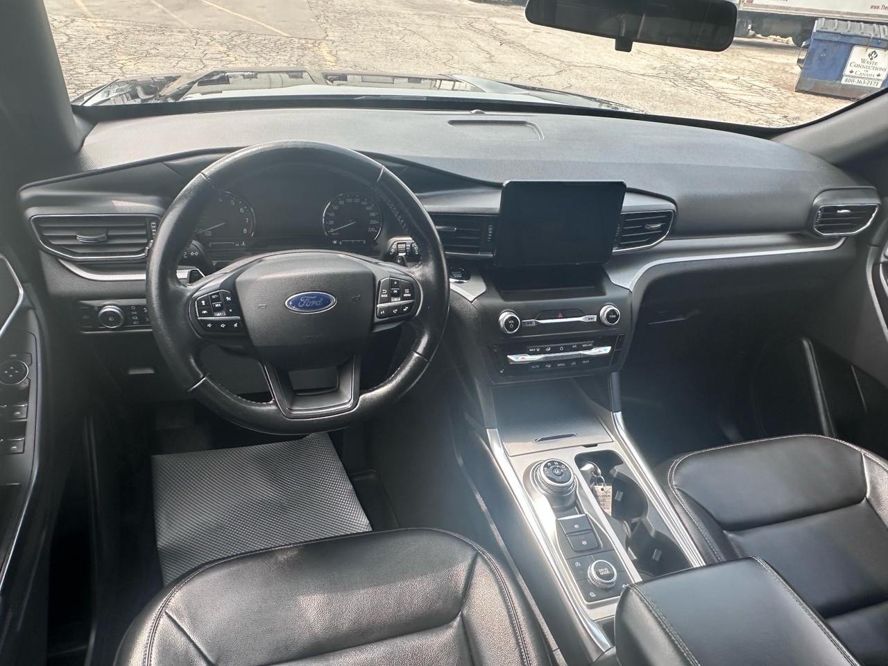 2020 Ford Explorer XLT ~ LEATHER ~ PANO ROOF ~ NAV ~ CERTIFIED Photo