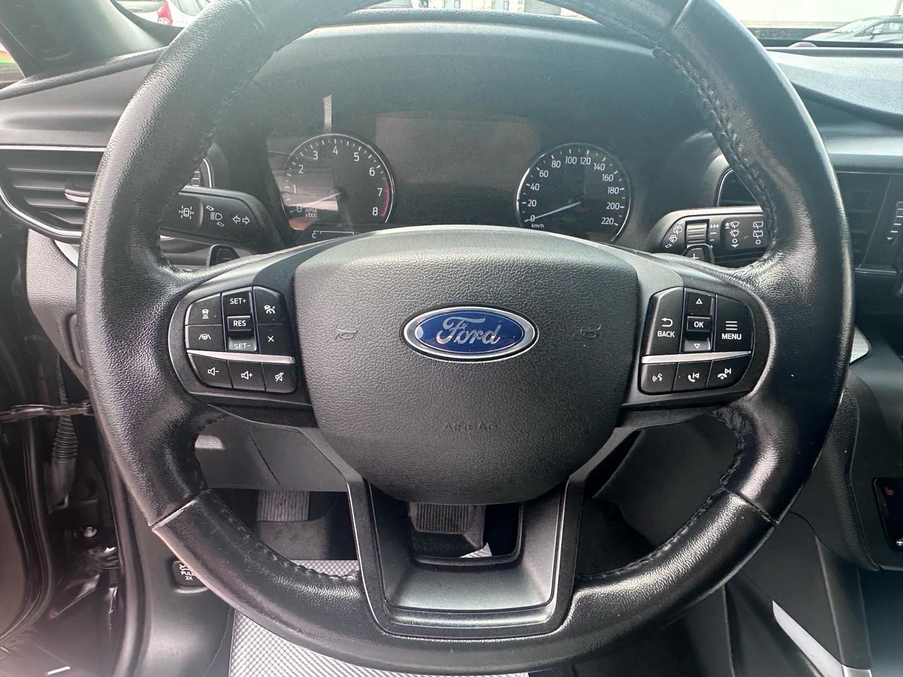 2020 Ford Explorer XLT ~ LEATHER ~ PANO ROOF ~ NAV ~ CERTIFIED Photo