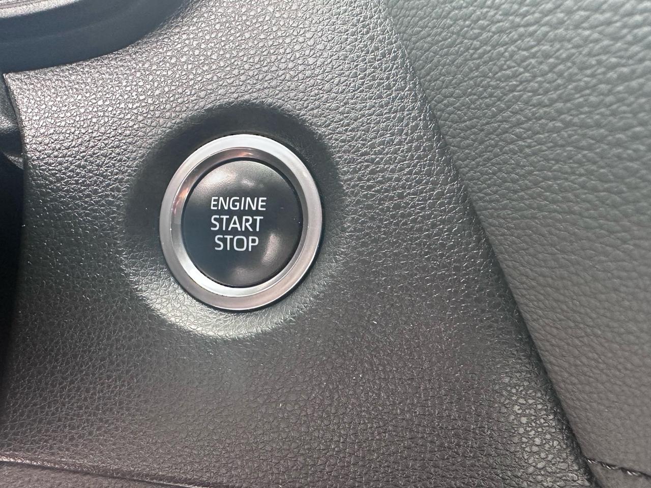 2020 Toyota Corolla SE ~ CarPlay ~ Sunroof ~ CERTIFIED Photo
