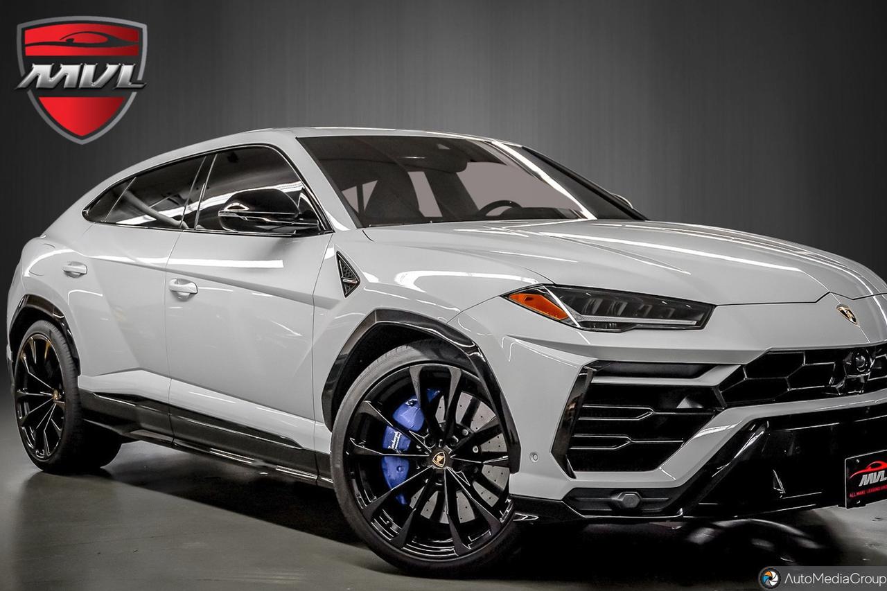 2022 Lamborghini Urus  Photo0