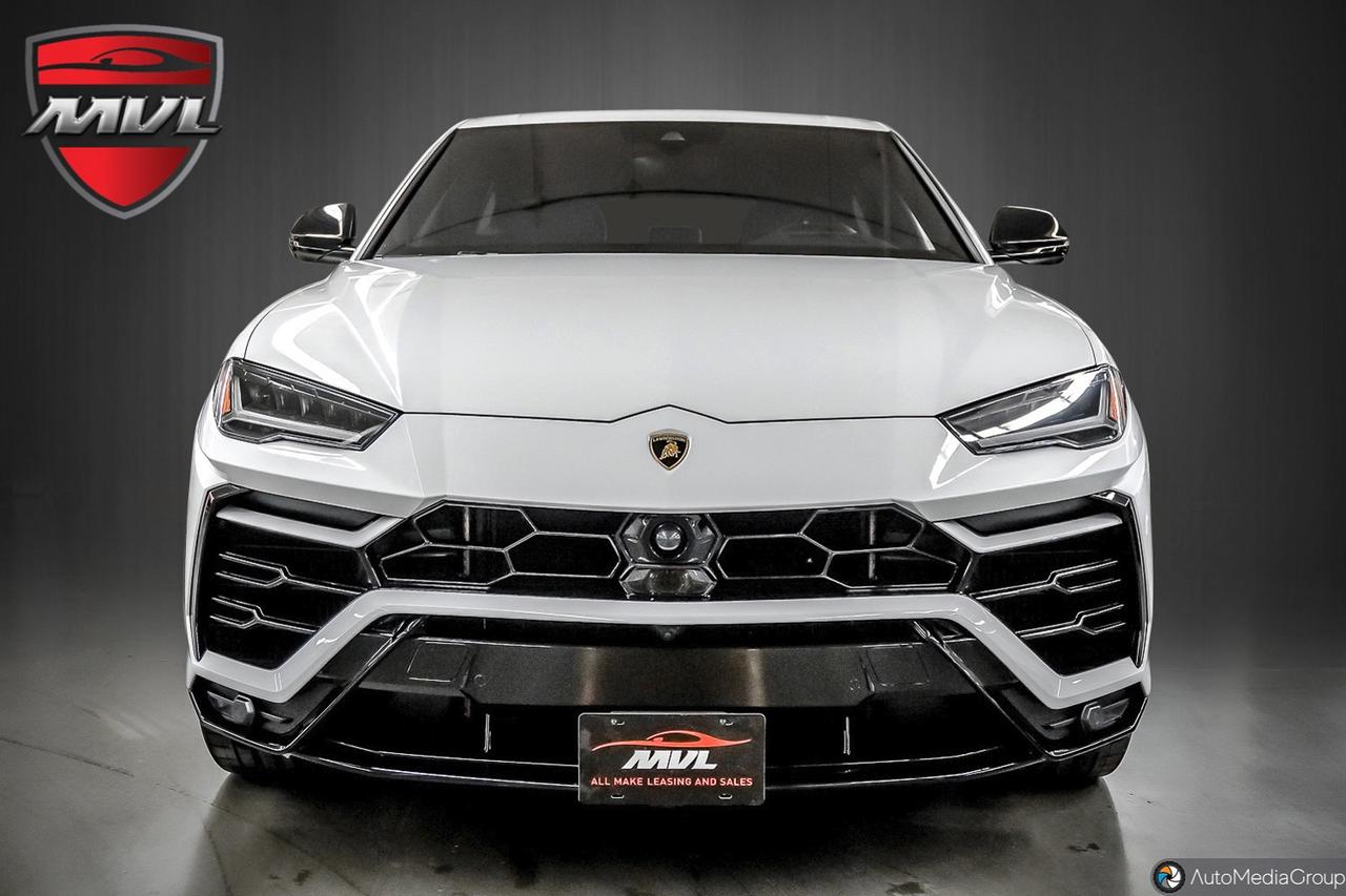2022 Lamborghini Urus  Photo