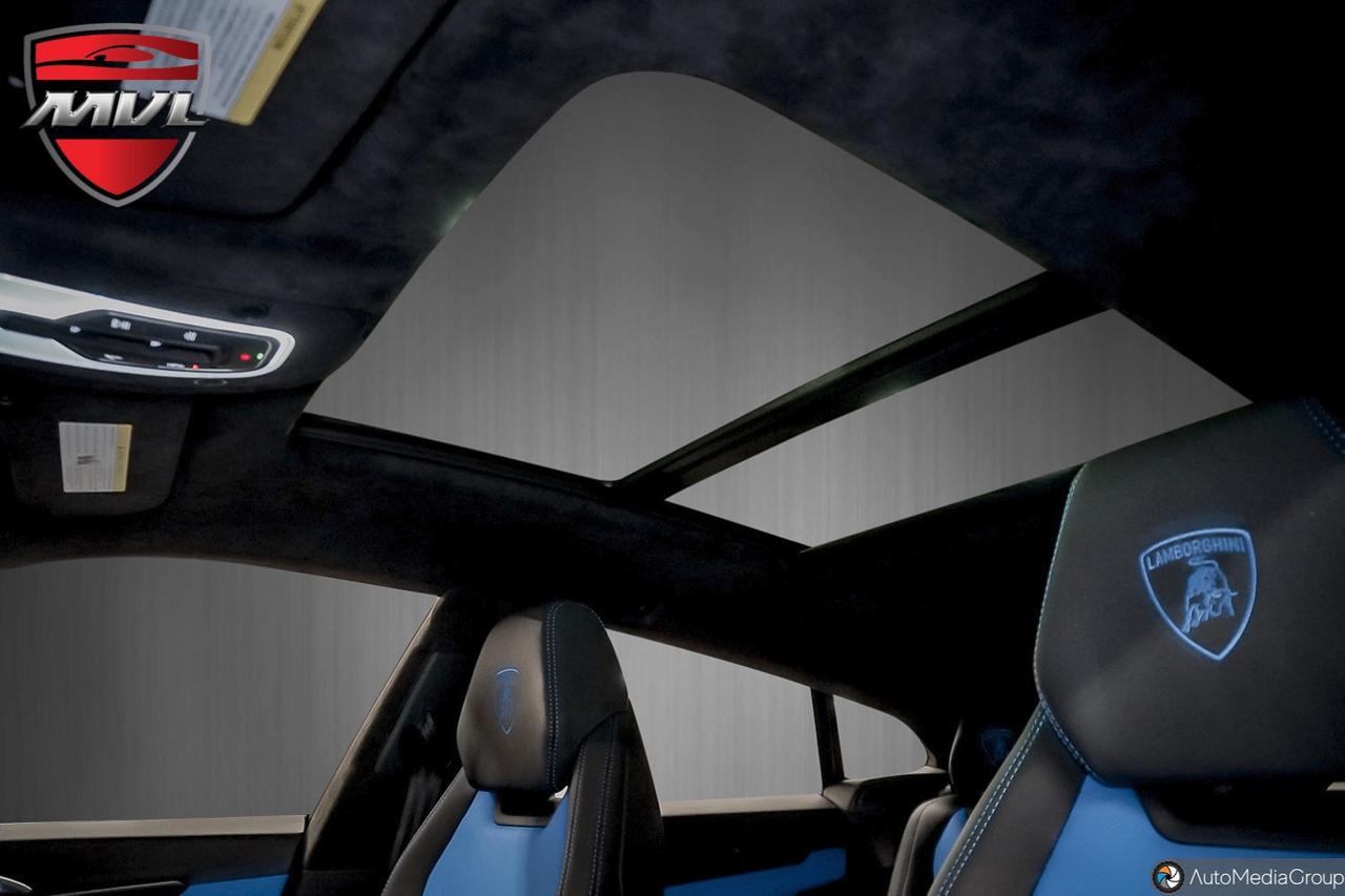 2022 Lamborghini Urus  Photo