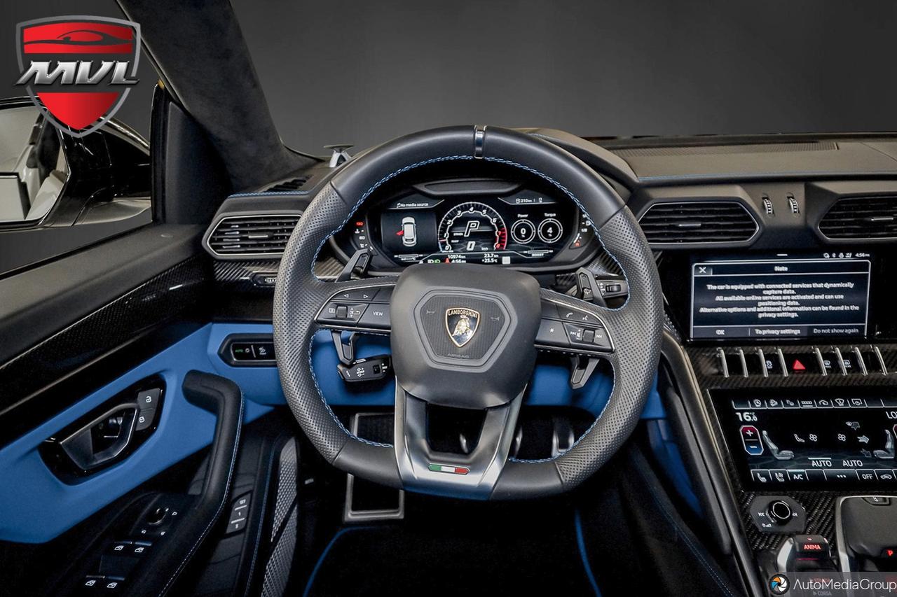 2022 Lamborghini Urus  Photo