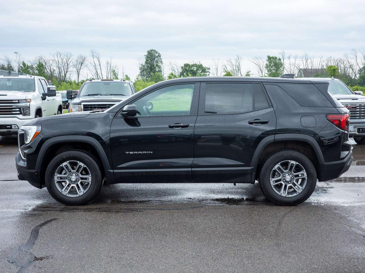 2026 GMC Terrain AWD Elevation - Heated Seats   WiFi Hotspot Photo4