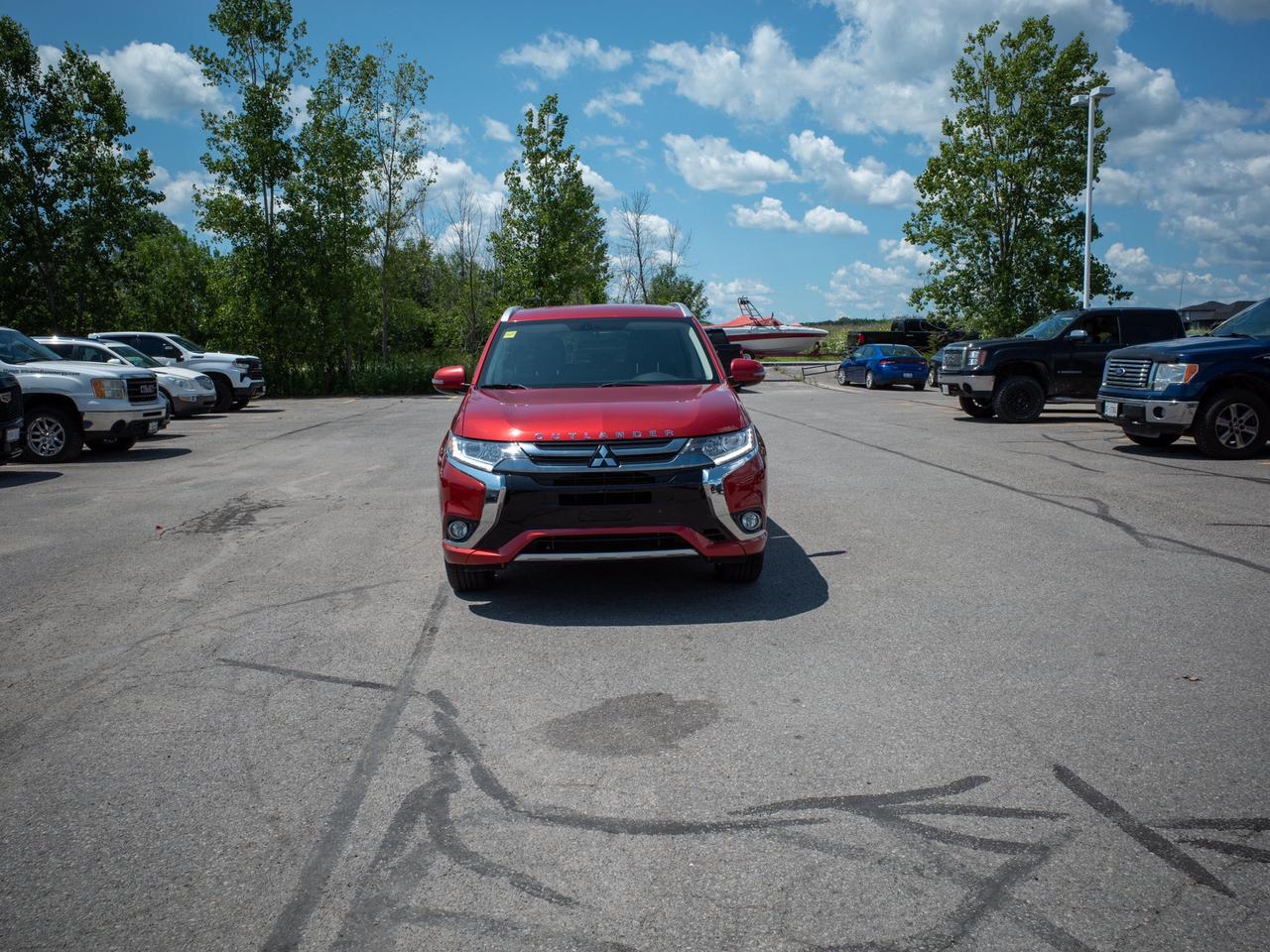2018 Mitsubishi Outlander PHEV - Rain Sensing Wipers   Blind Spot Monitor Photo