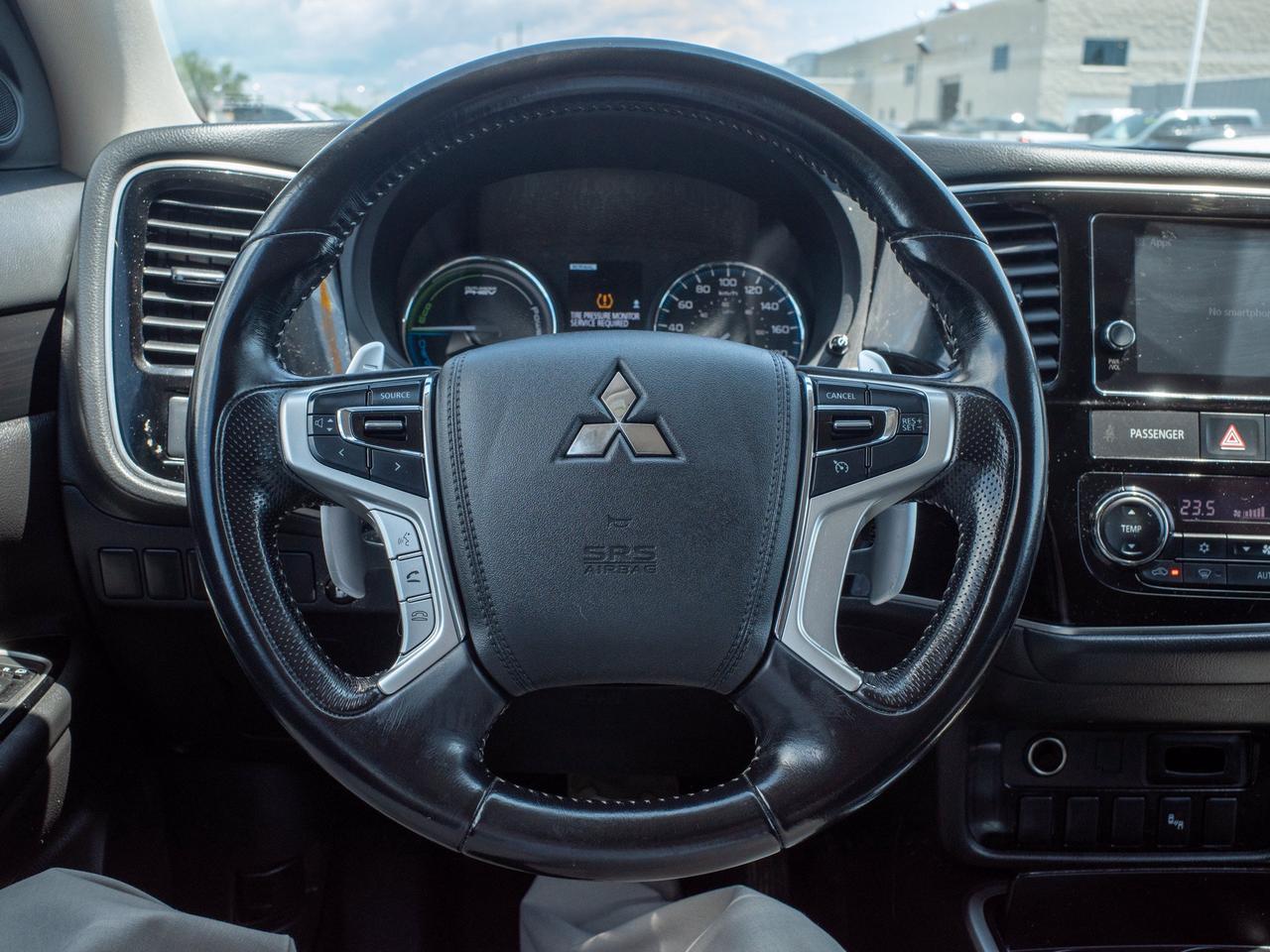 2018 Mitsubishi Outlander PHEV - Rain Sensing Wipers   Blind Spot Monitor Photo
