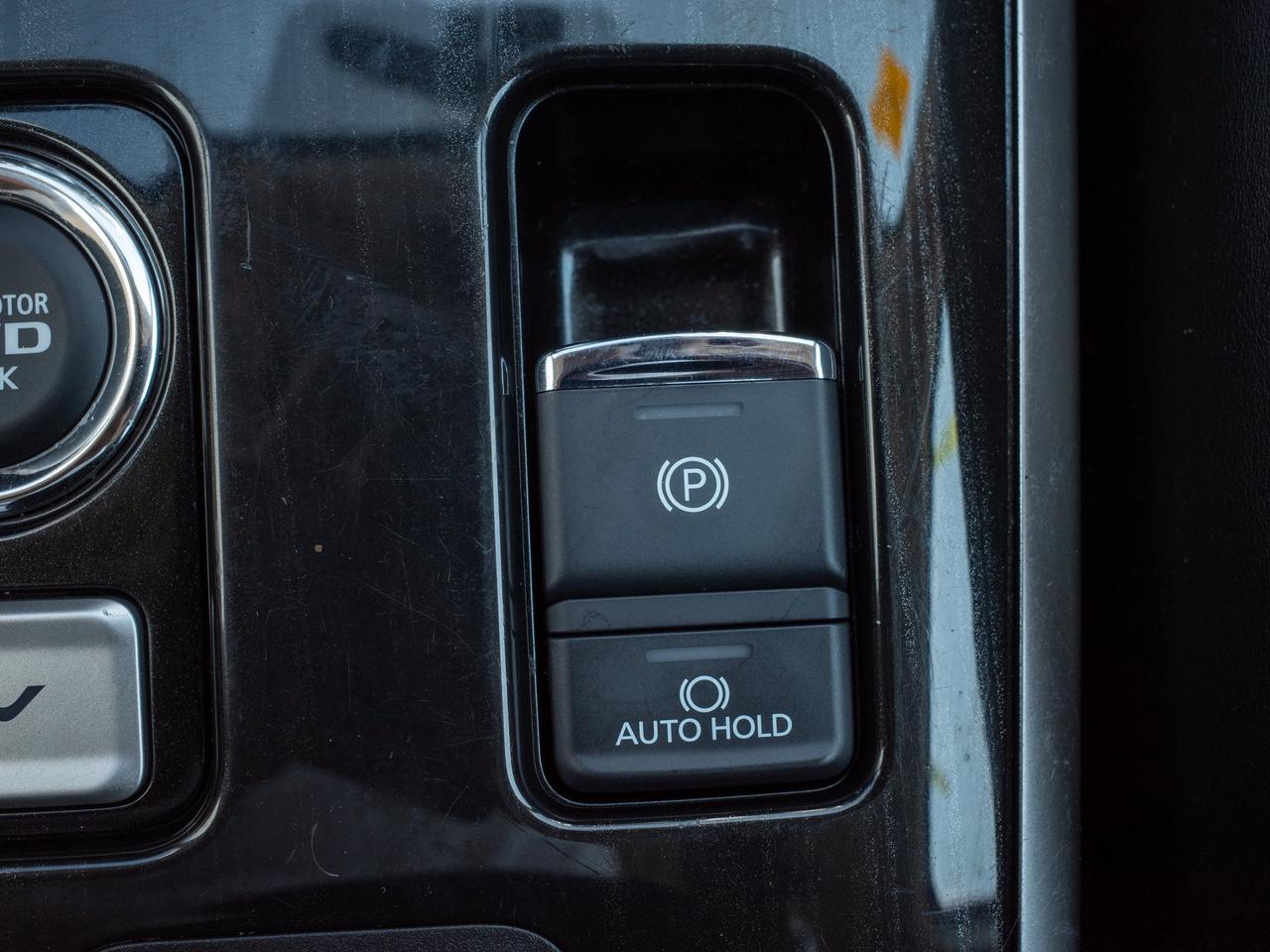 2018 Mitsubishi Outlander PHEV - Rain Sensing Wipers   Blind Spot Monitor Photo