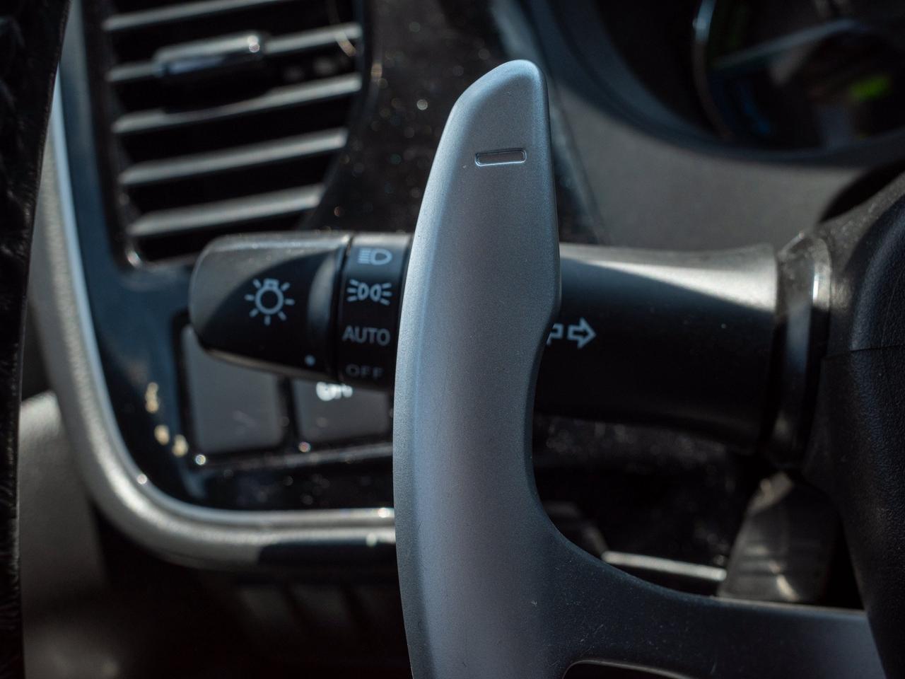 2018 Mitsubishi Outlander PHEV - Rain Sensing Wipers   Blind Spot Monitor Photo