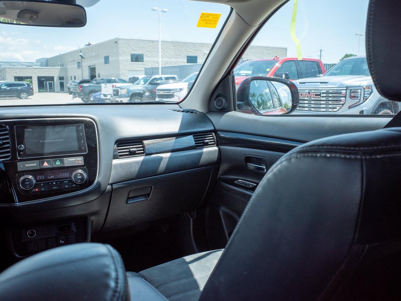 2018 Mitsubishi Outlander PHEV - Rain Sensing Wipers   Blind Spot Monitor Photo