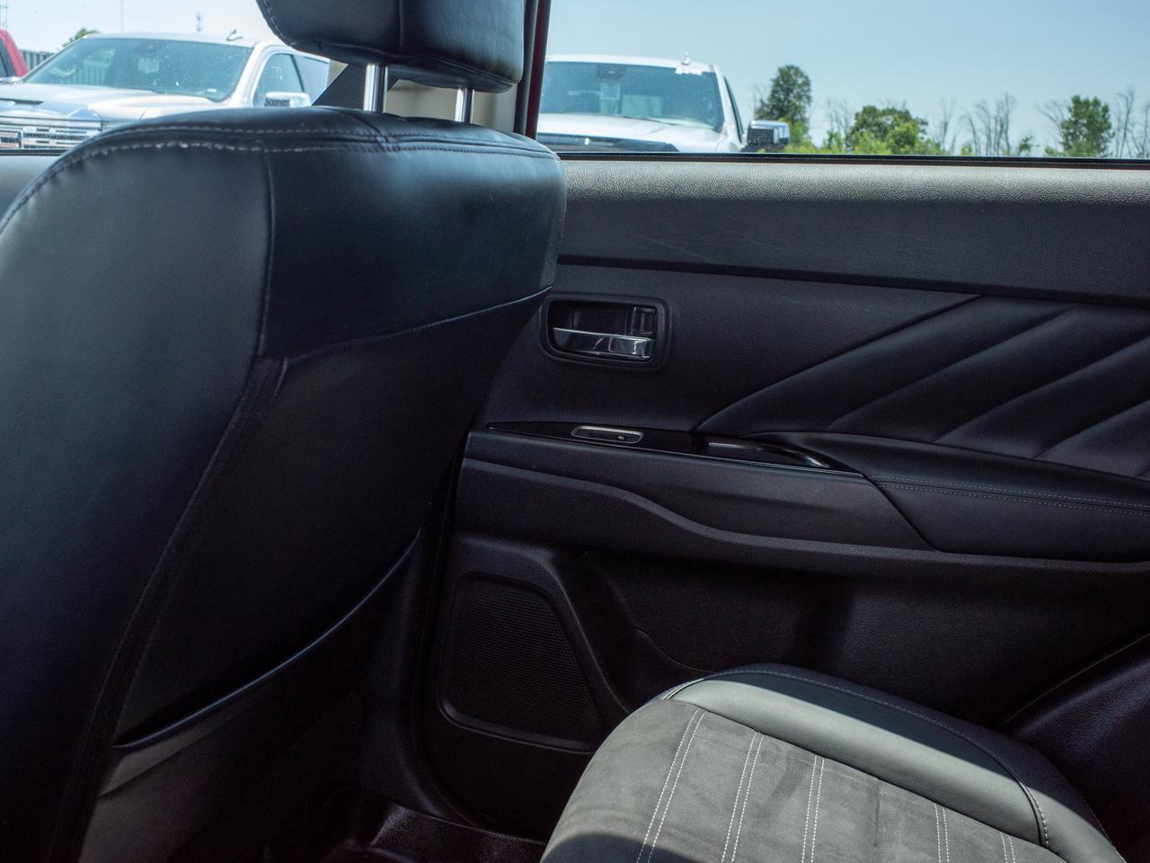 2018 Mitsubishi Outlander PHEV - Rain Sensing Wipers   Blind Spot Monitor Photo