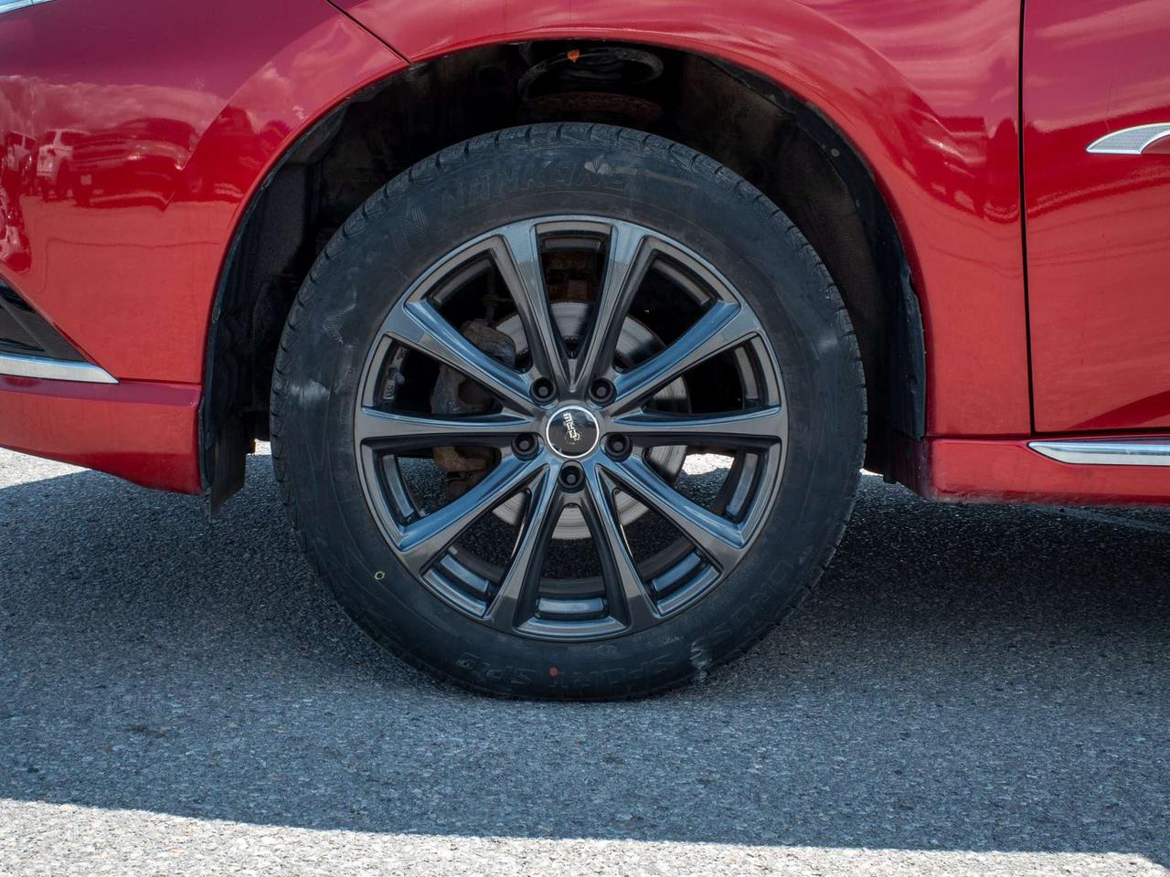 2018 Mitsubishi Outlander - Rain Sensing Wipers   Blind Spot Monitor Photo
