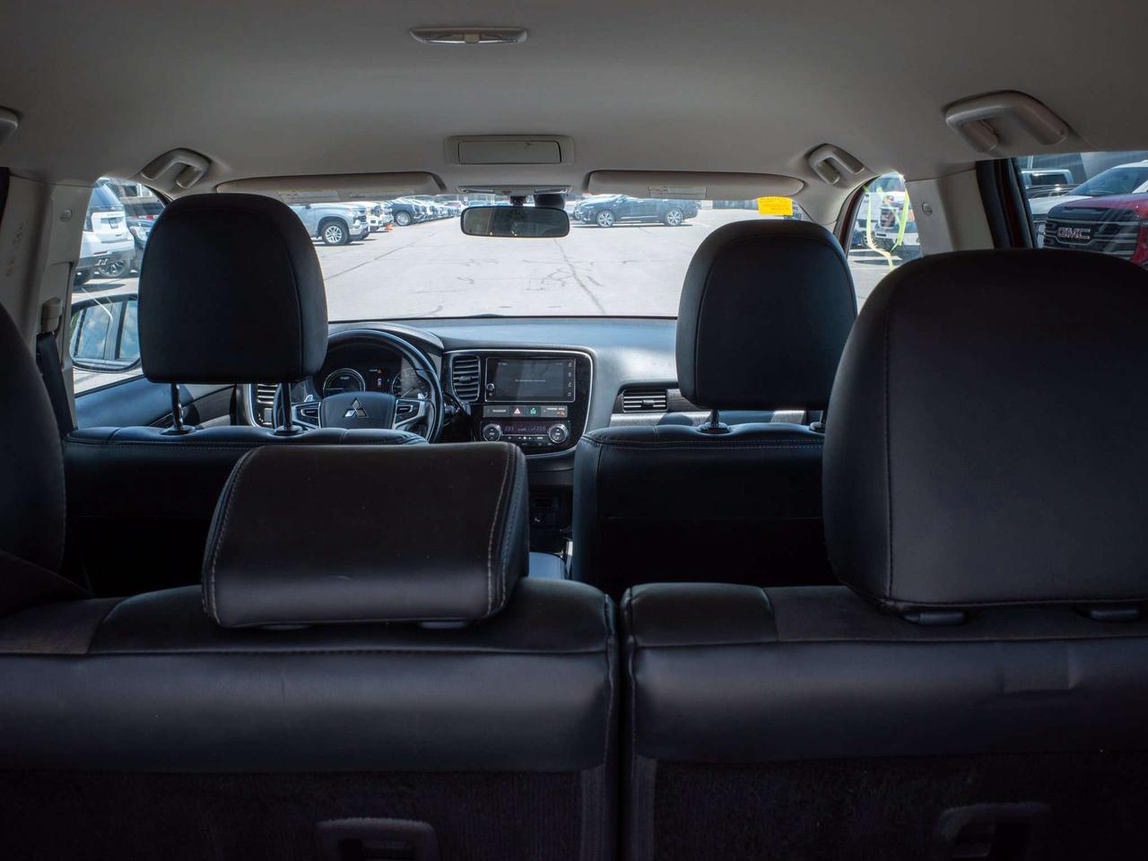 2018 Mitsubishi Outlander - Rain Sensing Wipers   Blind Spot Monitor Photo