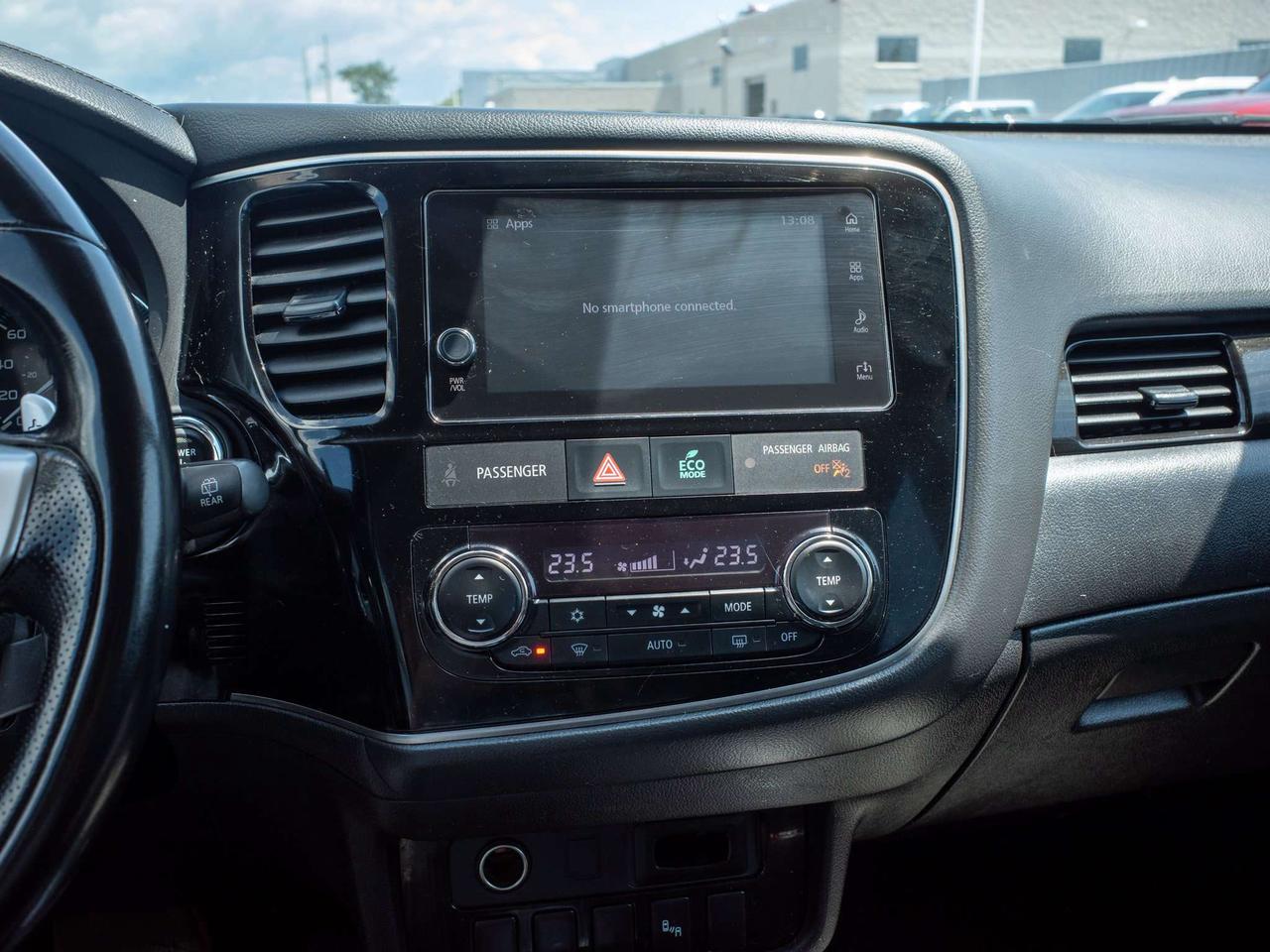 2018 Mitsubishi Outlander - Rain Sensing Wipers   Blind Spot Monitor Photo
