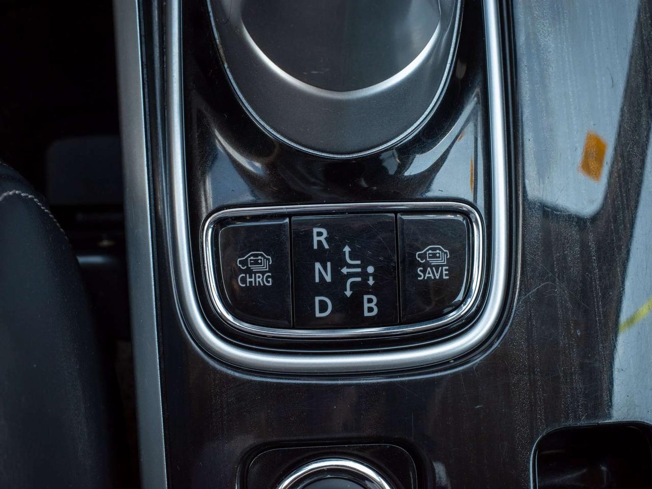 2018 Mitsubishi Outlander - Rain Sensing Wipers   Blind Spot Monitor Photo