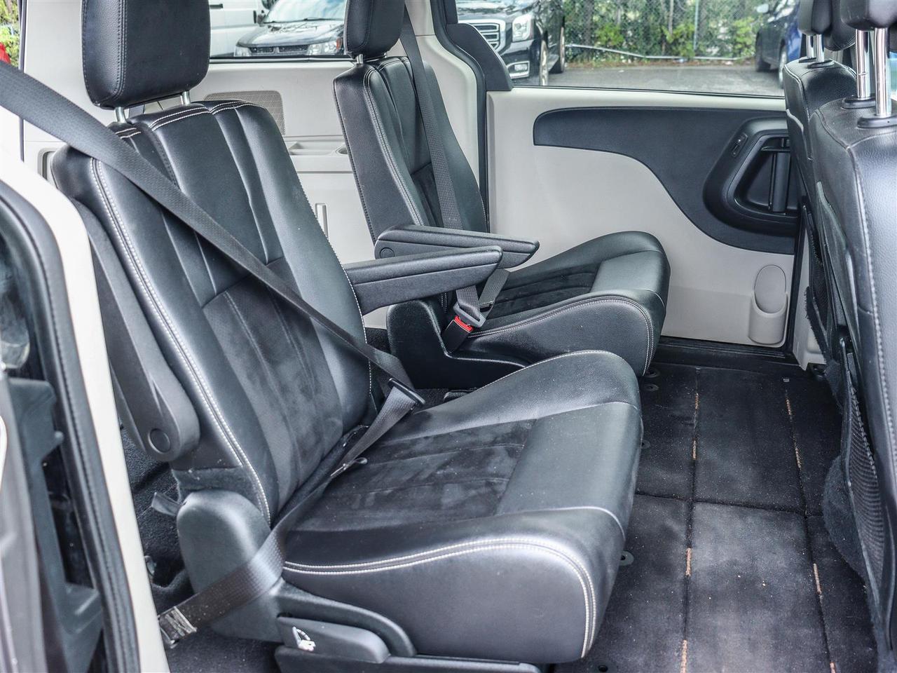 2017 Dodge Grand Caravan SXT Premium Plus Photo