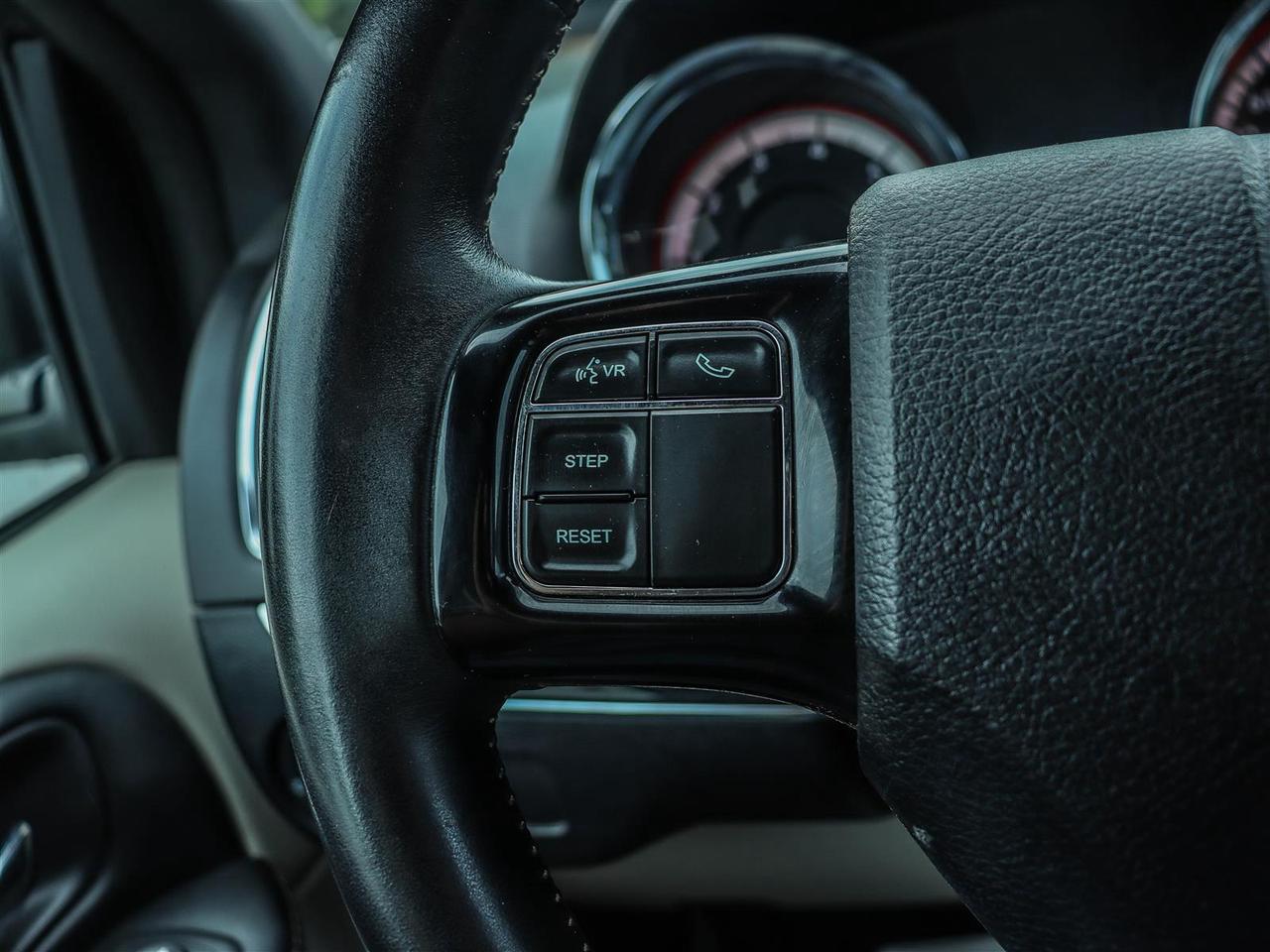 2017 Dodge Grand Caravan SXT Premium Plus Photo
