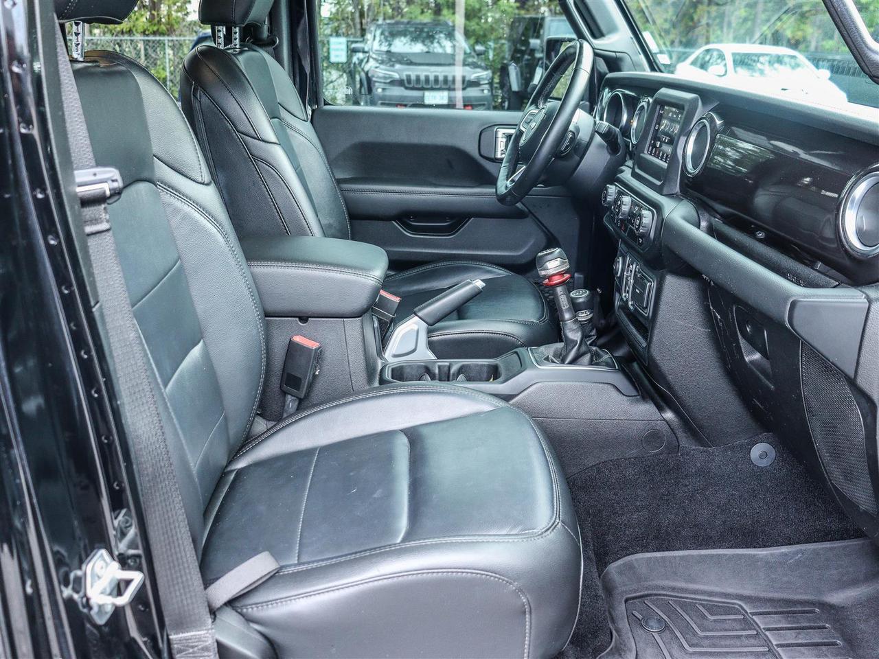 2021 Jeep WRANGLER UNLIMITED Sahara Altitude Photo
