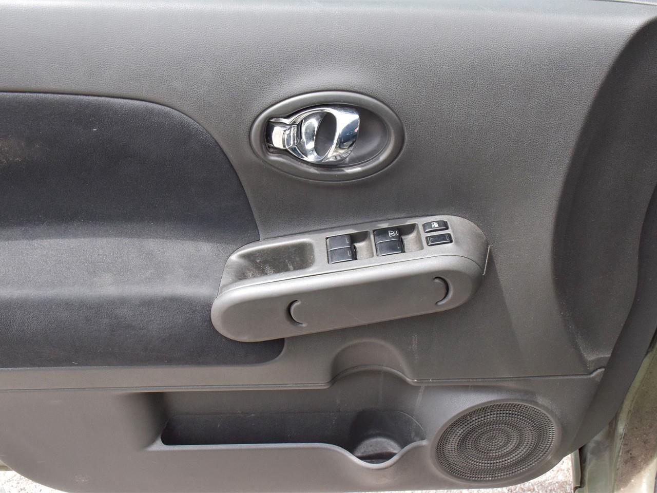 2009 Nissan Cube  Photo