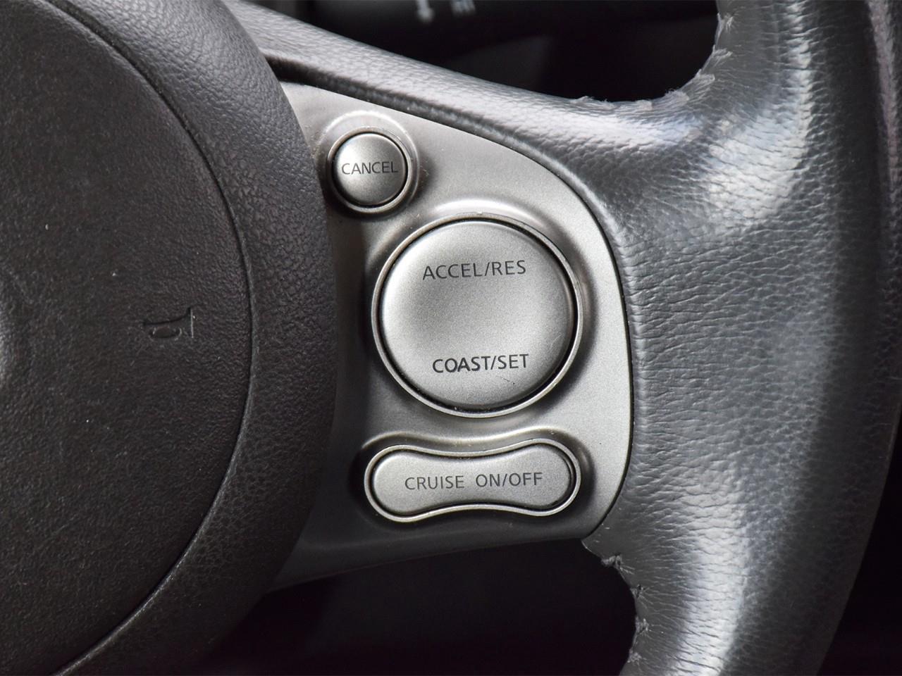 2009 Nissan Cube  Photo