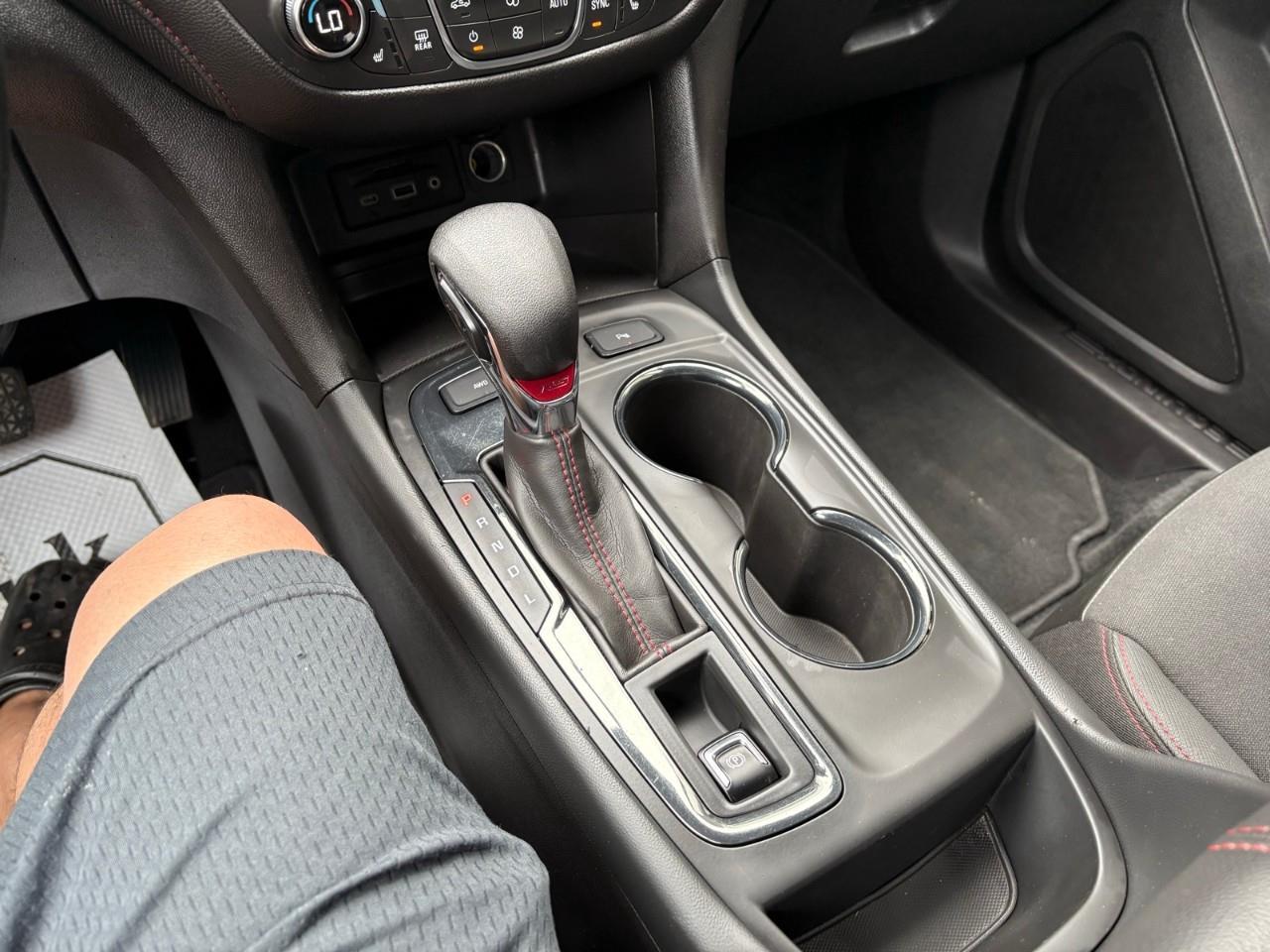2024 Chevrolet Equinox RS 4dr All-Wheel Drive Photo