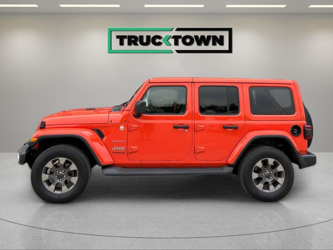 2020 Jeep WRANGLER UNLIMITED Sahara 4dr 4x4 Photo